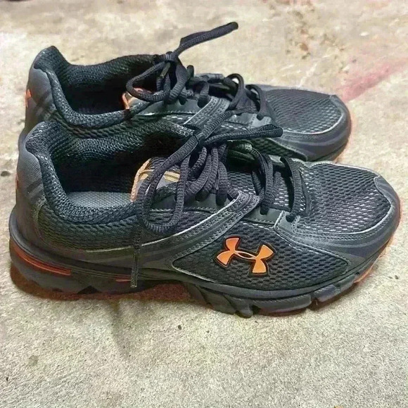Under Armor trail| running/athletic shoes Size 6 | orange and toccoa gray unisex - Picture 8 of 11